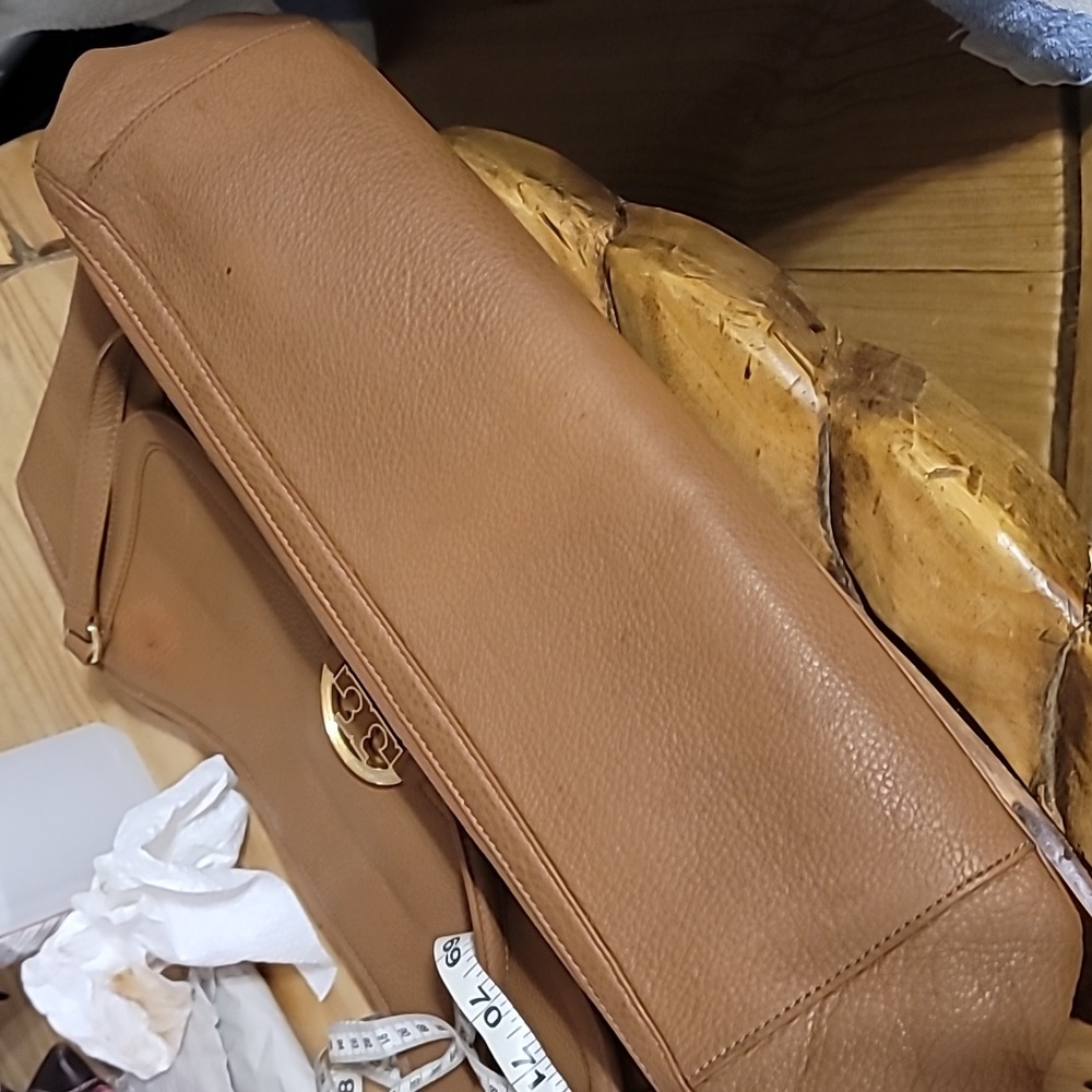 Tory Burch Tote - Picture 14 of 14